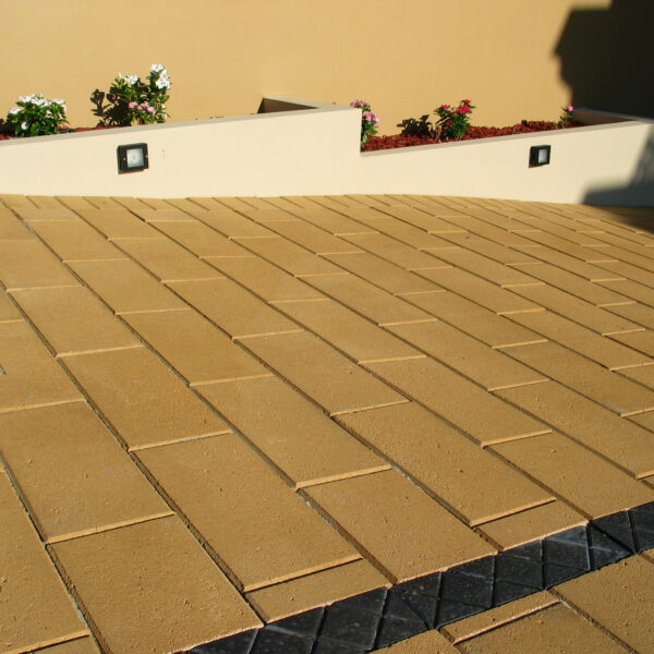 Havenslab Sloped Driveway - Sunstone 400 x 200 Pavers