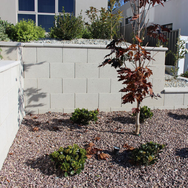 Freestone Block Retaining Wall Blocks | Mist Smooth