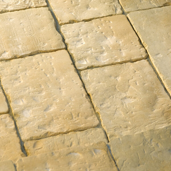 Bradstone Cobblestone Pavers - Gironde