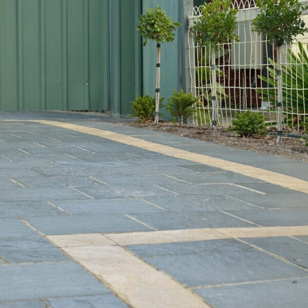 Drivestone Pathway Pavers - Graphite 330 x 165 Paver