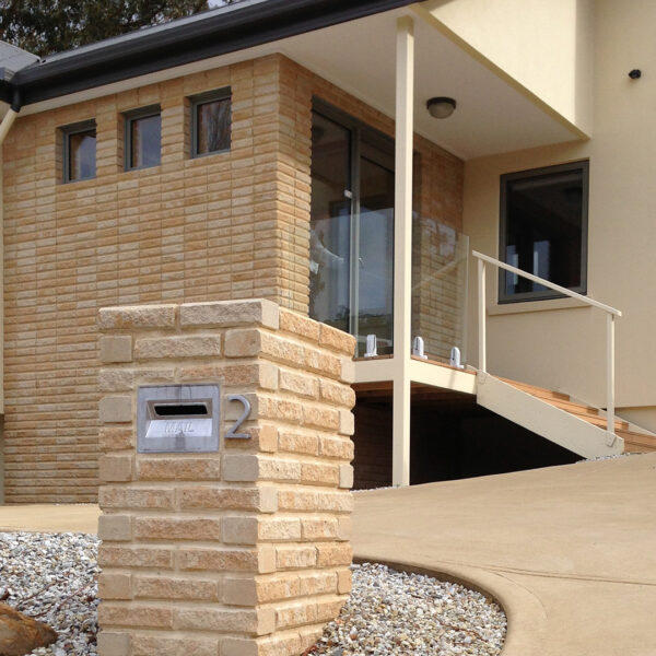 Garden Border - Letterbox - Limestone