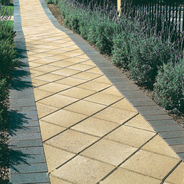 Courtyards Pavers Pathway