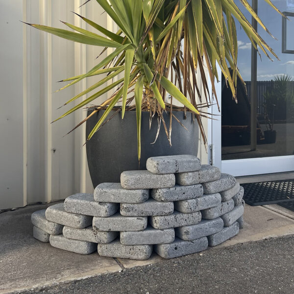 Driveway Cobbles - Basalt Garden Wall and Edging